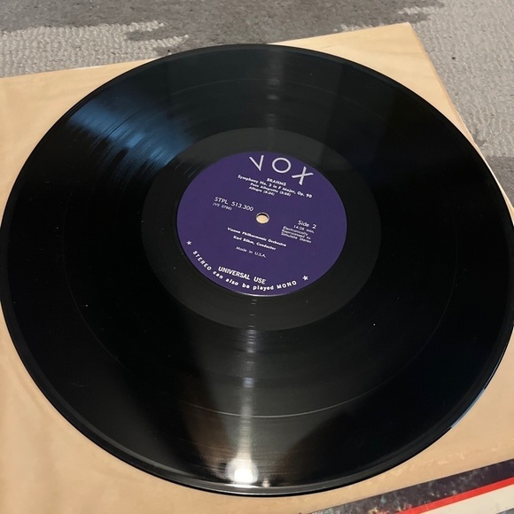 Karl Bohm conducting Brahms in Symphony No. 3 In F-Major, Op. 90 vinyl record - Picture 5 of 9